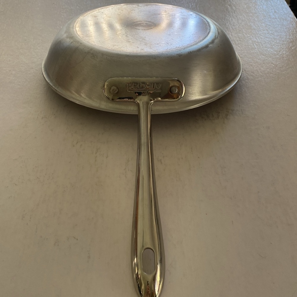All-Clad MC2 Brushed Aluminum Exterior Stainless Steel Interior 10 inch Pan.